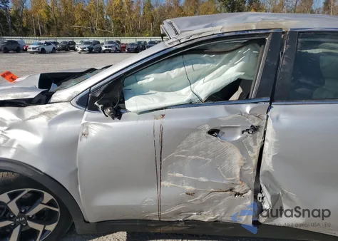 2020 Kia Sportage Lx z USA, uszkodzony, nr VIN KNDPM3ACXL7704845